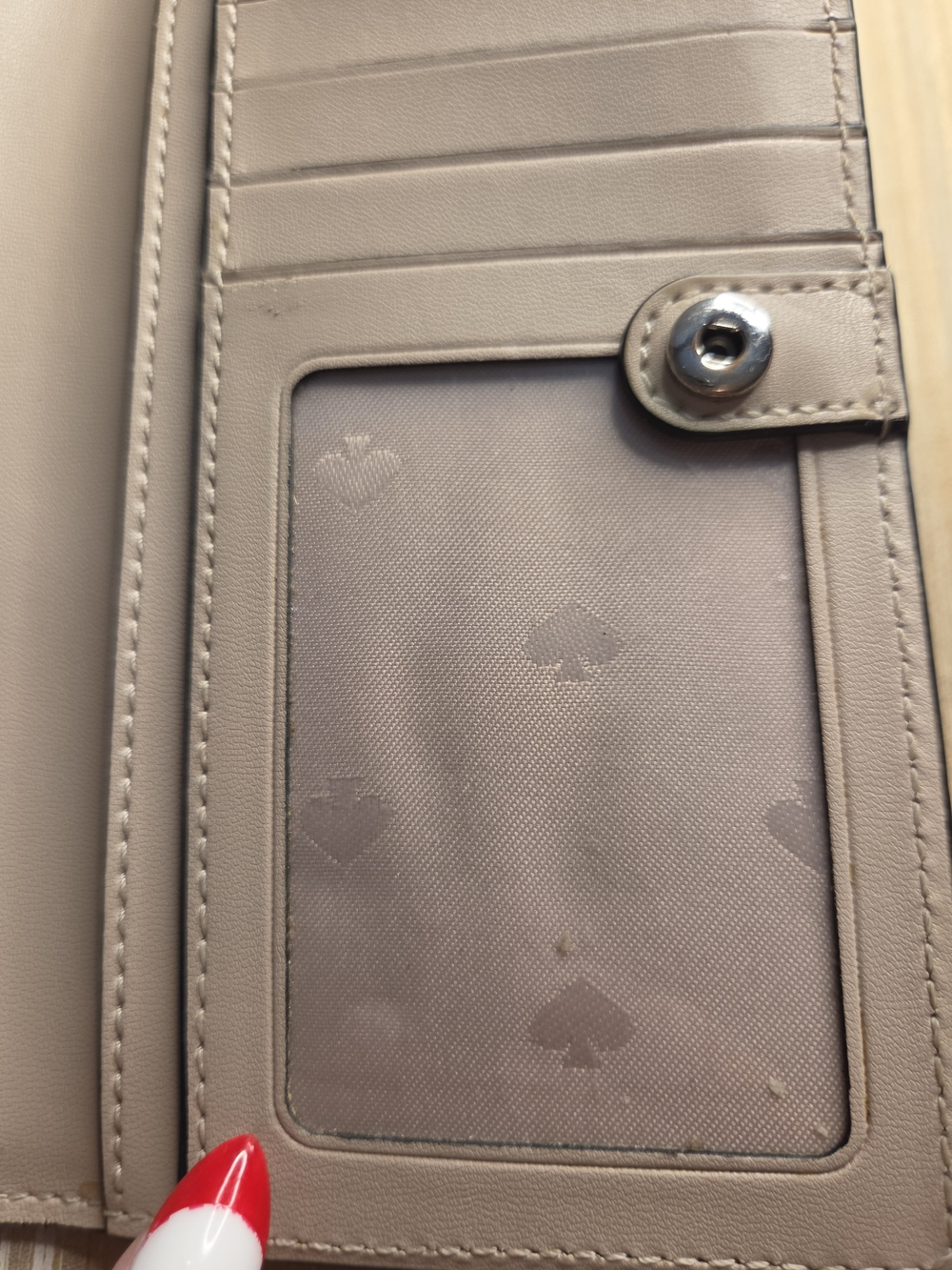 Kate Spade New York Two-Tone Beige & White Continental Wallet - Picture 6 of 8